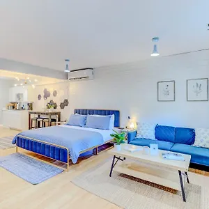 The Moose #8 - Modern Luxe Loft With King Bed & Free Parking & Wifi Apartment